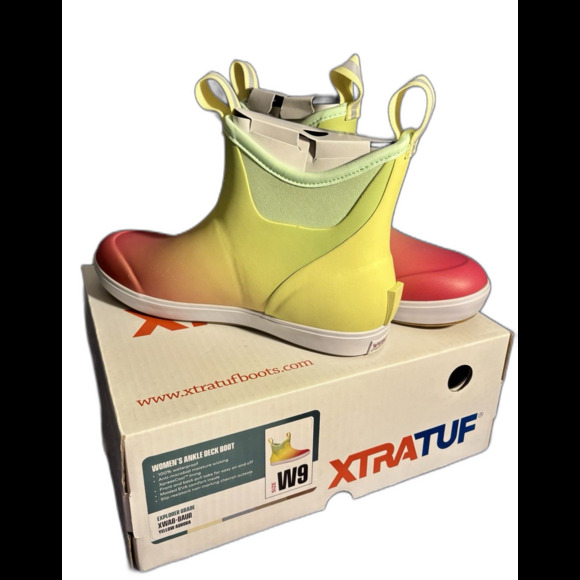 XTRATUF Women’s Ankle Deck Boots Yellow Aurora W9 Waterproof Slip-Resistant NIB - Picture 3 of 4